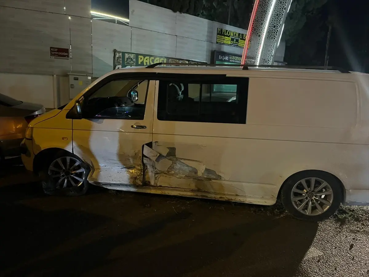 hatayda duzensiz gocmen tasiyan arac kaza yapti ctJkPGLI