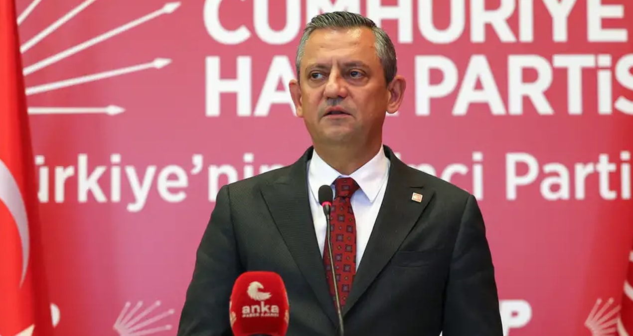 ozgur ozel vefa yalnizca toren kursulerinde degil klARxpfR