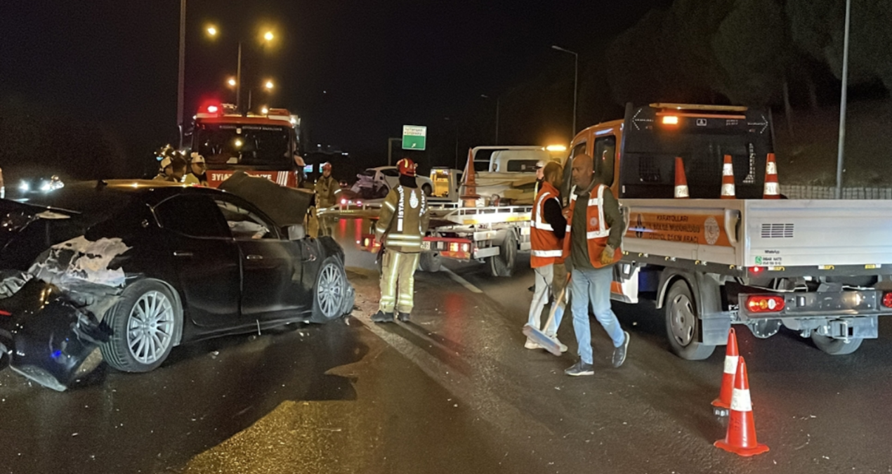 sultangazide otomobile carpan surucu yaraliyi birakip kacti qn5FypWm