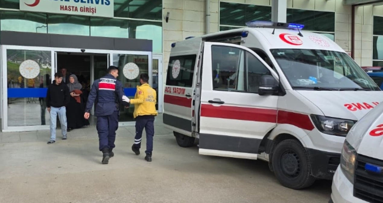 Samsun’da Öğrenci Servisi Kaza Yaptı: 13 Kişi Yaralandı